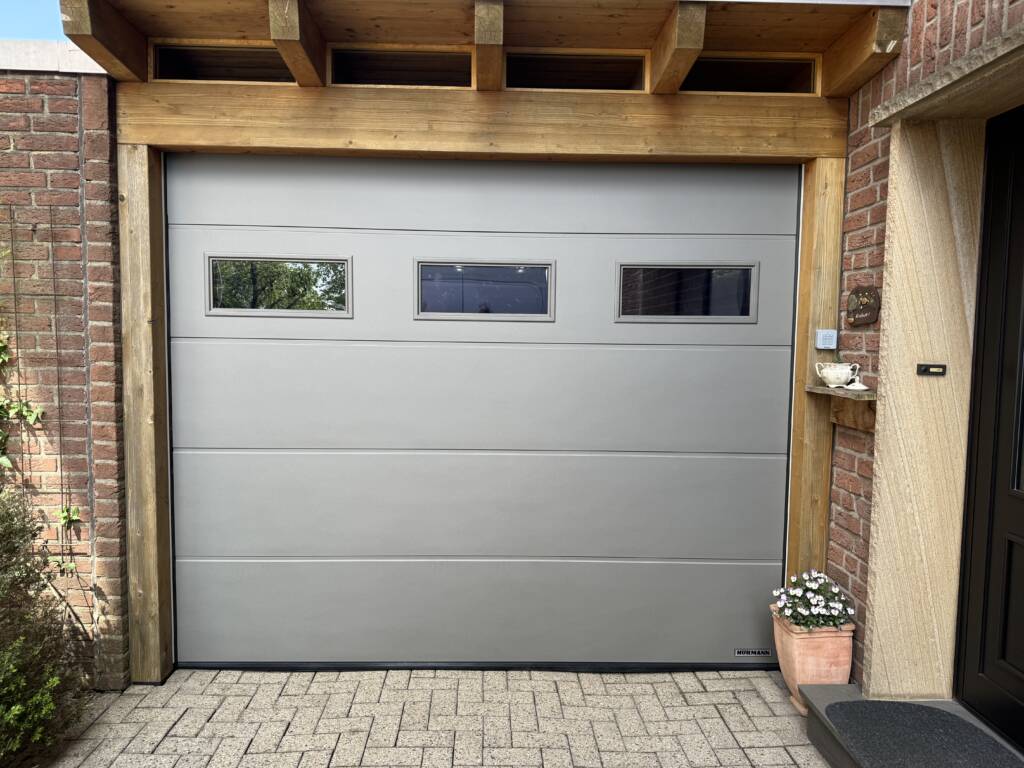 Garagentore Münster | Wartung und Service | Bauelemente Lomaziej